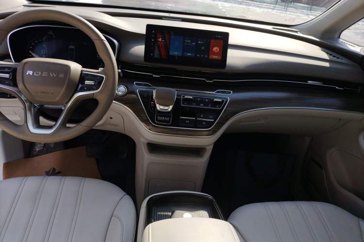 Used Roewe iMAX8 2023 400TGI Elite Edition
