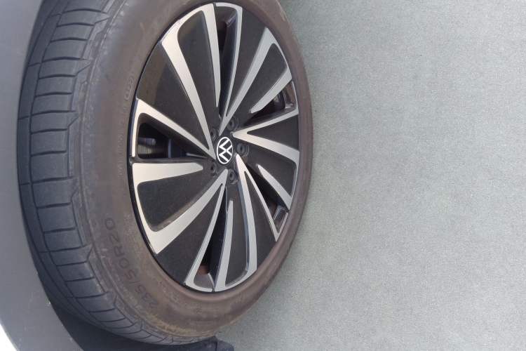 Used Volkswagen ID.4 X 2023 Ultra-Intelligent Long-Range Version
