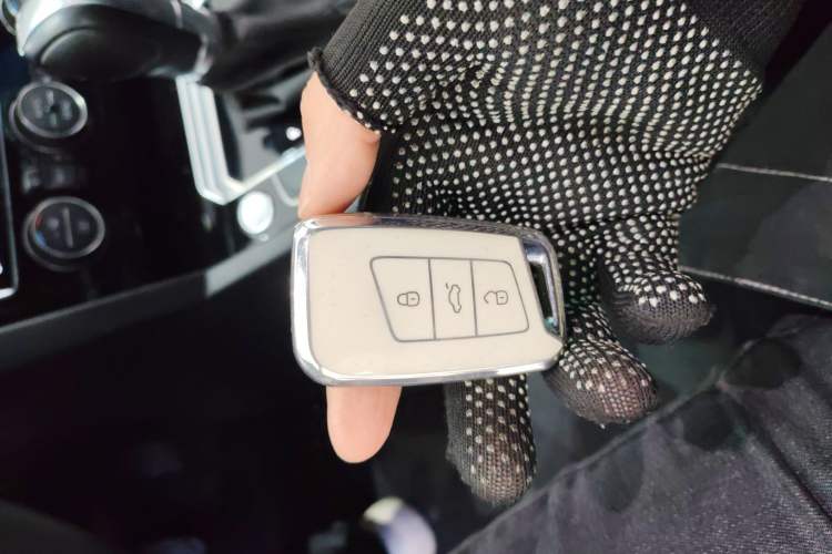 Used Volkswagen Magotan 2018 330TSI DSG Luxury Model
