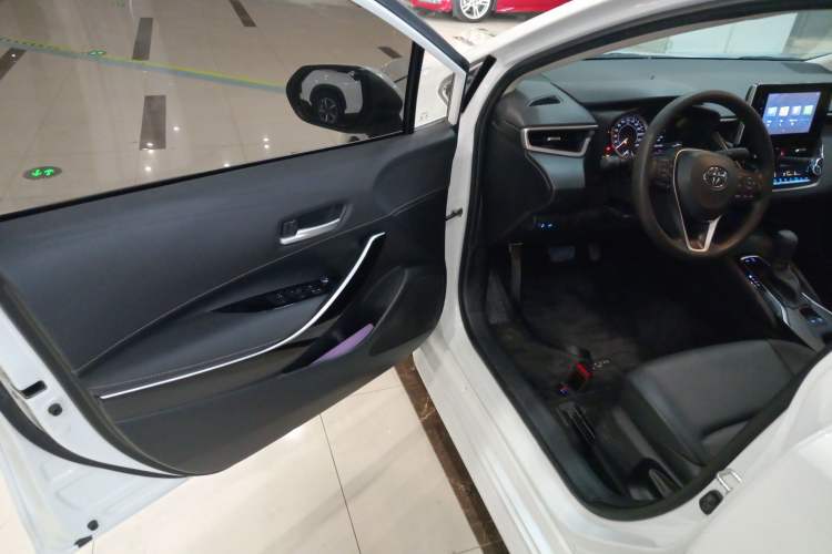 Used Toyota Levin 2021 2.0L Luxury Edition
