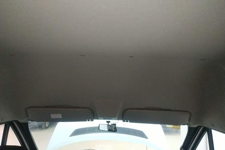 Used JMC Fushun 2023 2.0T Manual Short-Wheelbase Mid-Height Commercial Multi-Purpose 5-Seater Passenger Vehicle
