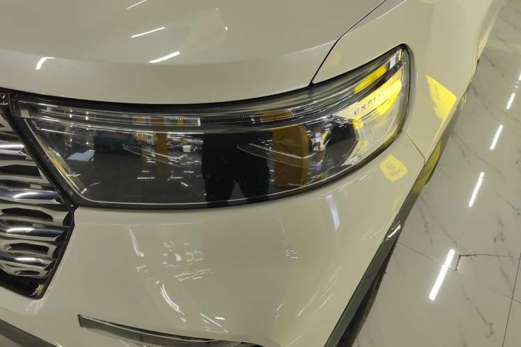 Used Ford Explorer 2020 EcoBoost 285 4x4 Titanium Edition 6 Seats
