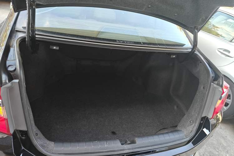 Used Honda Crider 2013 1.8L automatic comfort version
