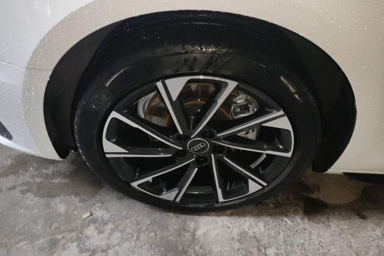 Used Audi A4L 2022 40 TFSI Luxury Dynamic Model