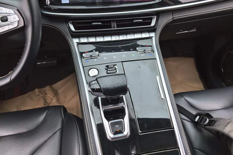 Used Changan CS85 COUPE 2019 2.0T Automatic Smart Version China VI Standard
