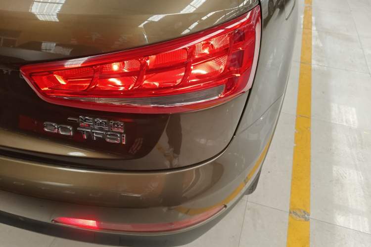 Used Audi Q3 2015 30 TFSI Ambition Edition
