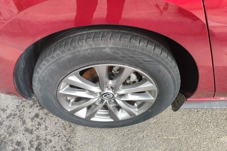 Used Mazda Mazda 3 Axela 2020 1.5L Automatic Luxury Version
