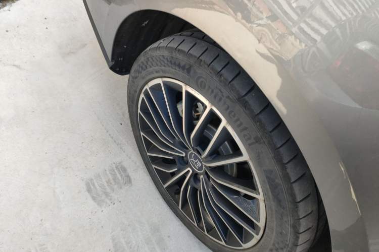 Used BYD Han 2020 EV Long-Range Luxury Model
