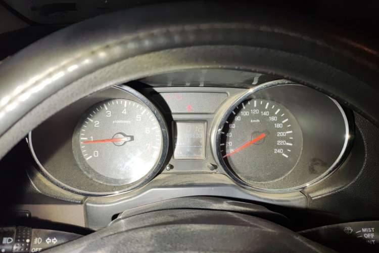 Used FAW Senya S80 2015 1.3L Manual 7-Seater Standard Edition
