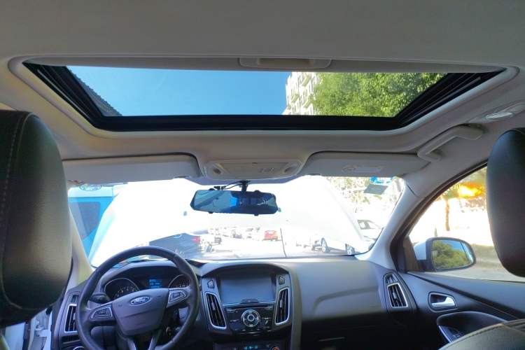 Used Ford Focus 2015 Sedan 1.6L Automatic Trend Model
