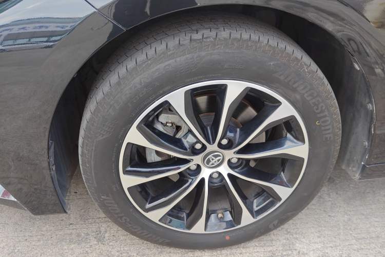 Used Toyota Avalon 2022 2.0L Ambition Edition
