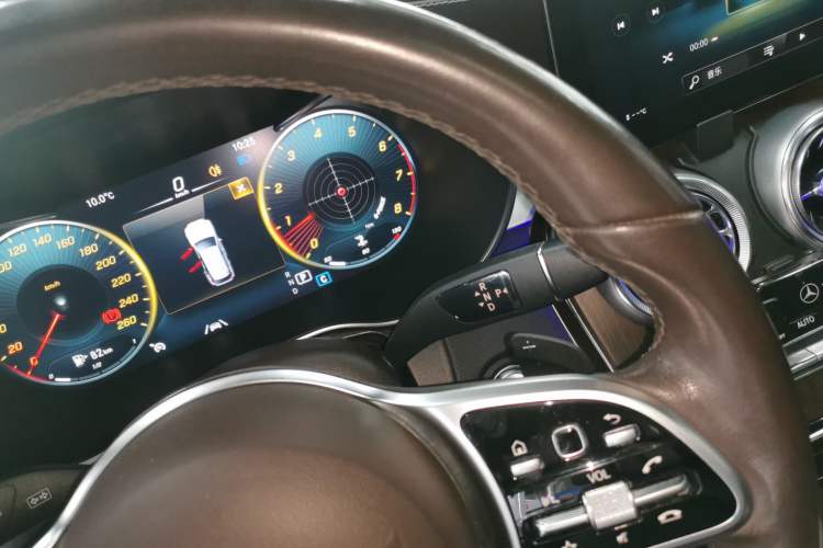 Used Mercedes-Benz GLC 2021 GLC 300 L 4MATIC Dynamic Model
