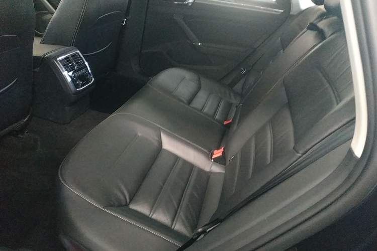 Used Volkswagen Passat 2017 330TSI DSG Prestige Edition
