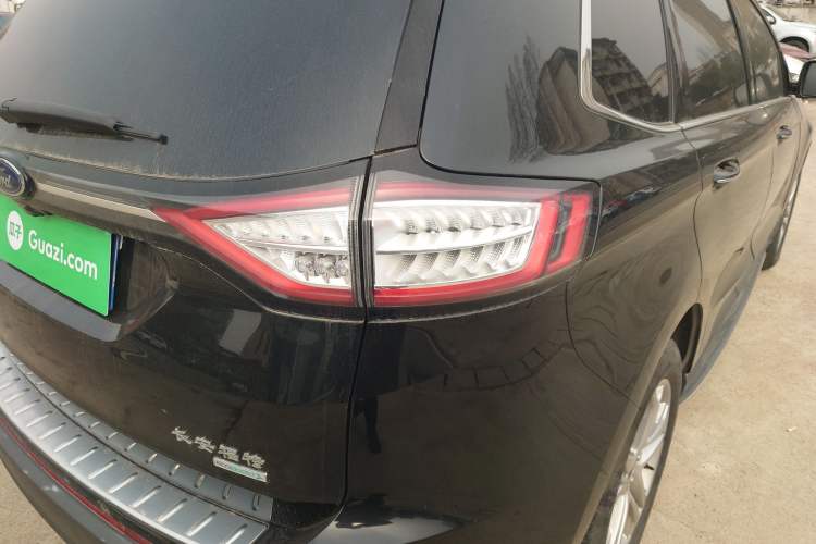 Used Ford Edge 2018 EcoBoost 245 Two-Wheel-Drive Titanium 7-Seater China V Standard
