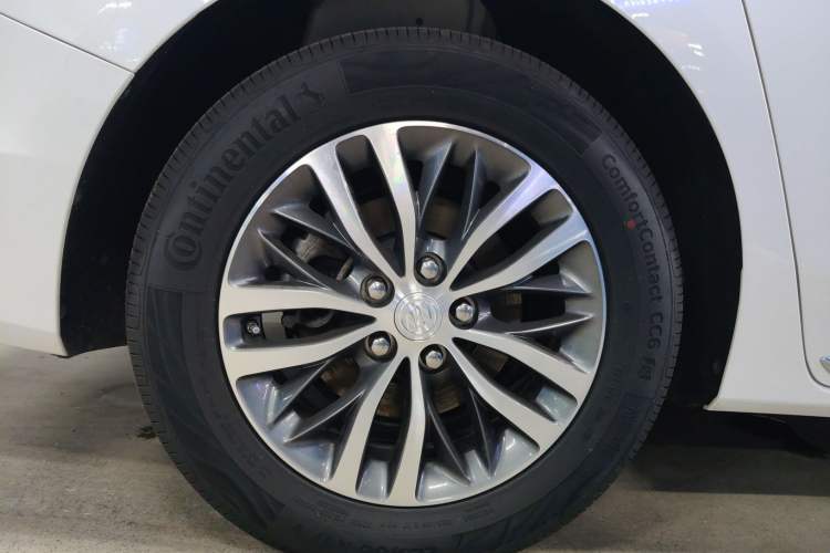 Used Buick GL8 2023 ES Lu Zun Deluxe Model
