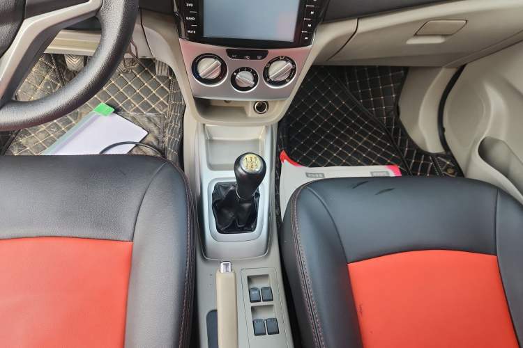 Used Changan Alsvin V3 2012 1.3L Manual Comfort Version China IV Standard
