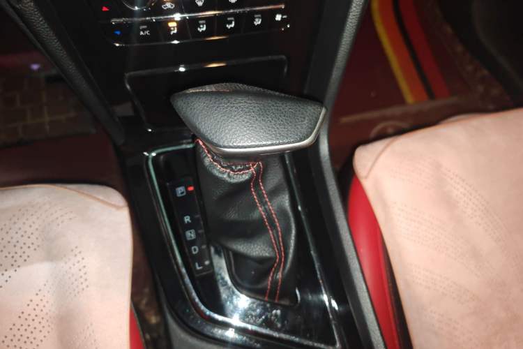 Used Venucia D60 2018 1.6L CVT Smart Connect Elite Edition