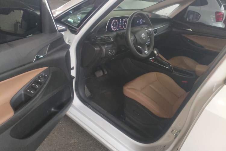 Used Buick GL6 2021 323T Mild Hybrid Connect Luxury Model
