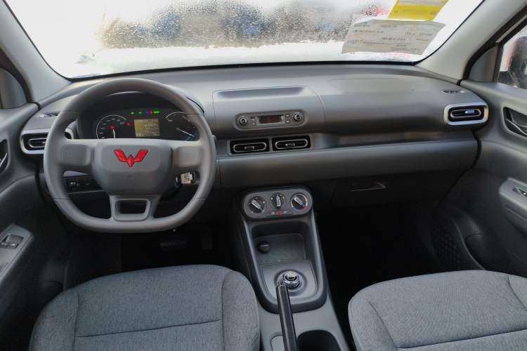 Used Wuling Hongguang New Energy 2024 All-Electric Model 300KM Practical Version
