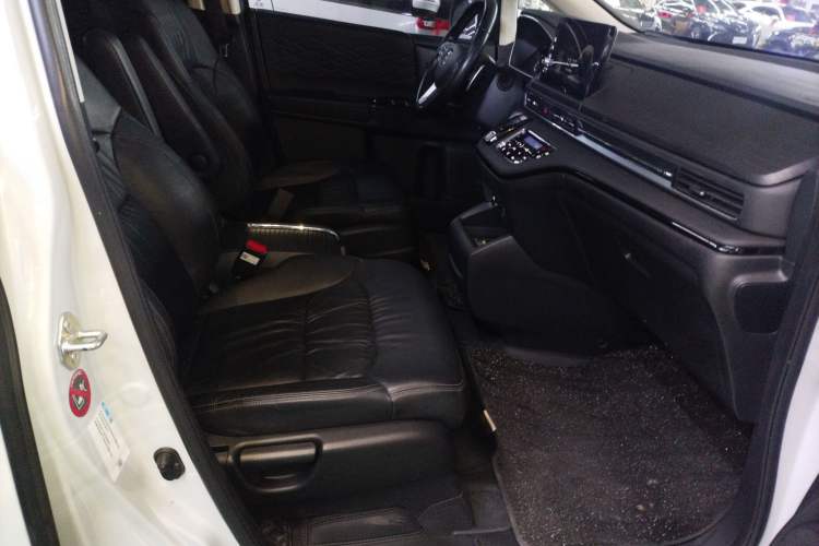 Used Honda Elysion 2024 2.0L eHEV Luxury Edition
