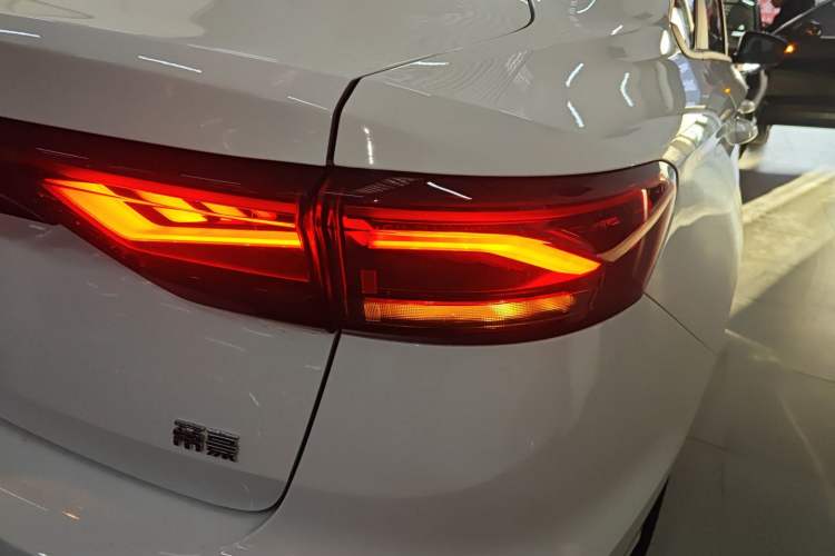 Used Geely Auto Emgrand 2025 4th Generation 1.5L CVT Longteng Edition