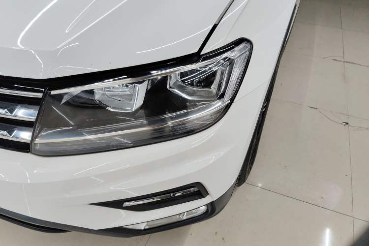 Used Volkswagen Tiguan L 2021 330TSI Automatic Two-Wheel Drive Smart Edition
