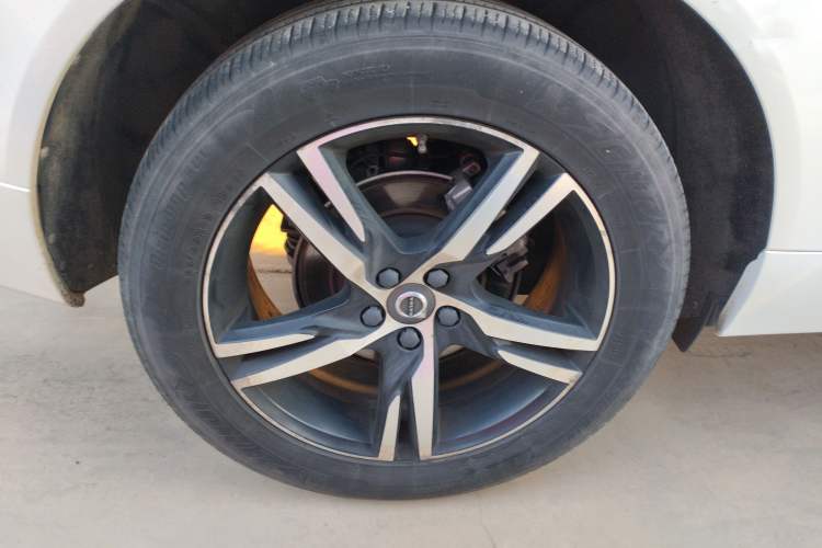 Used Volvo XC60 2018 T5 4x4 Zhiya Sport Edition