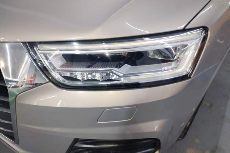 Used Audi Q3 2017 30 TFSI Fashion Model
