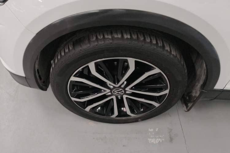 Used Volkswagen T-ROC 2021 280TSI DSG Two-Wheel Drive Comfort Connect Edition
