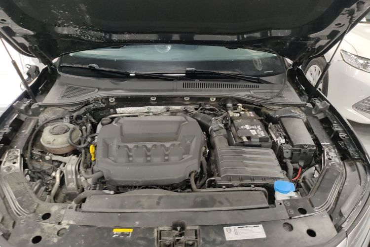 Used Volkswagen Passat 2025 Outstanding Model 330TSI Elite Edition
