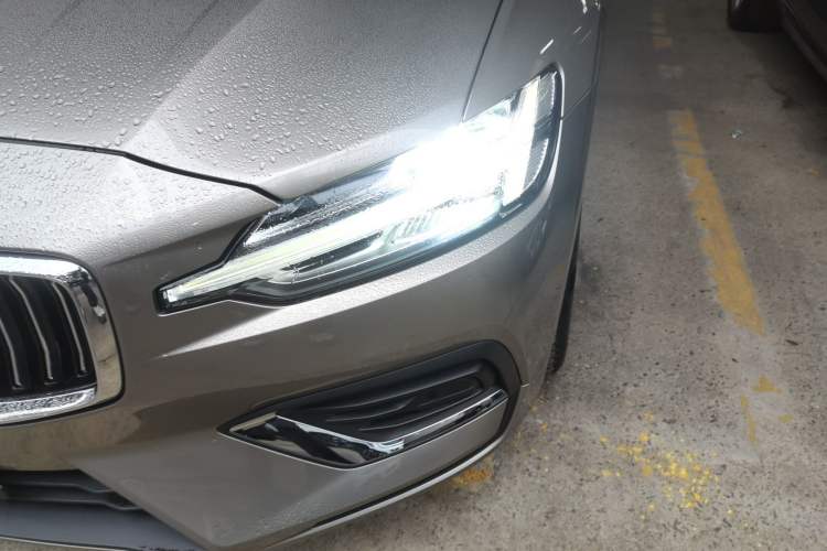 Used Volvo S60 2022 B4 Zhiyi Luxury Edition