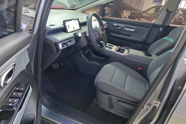 Used AION Y 2023 Younger