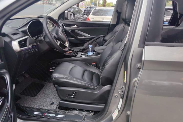 Used Baojun 530 2020 1.5T CVT Prestige Connected Version 7 Seats
