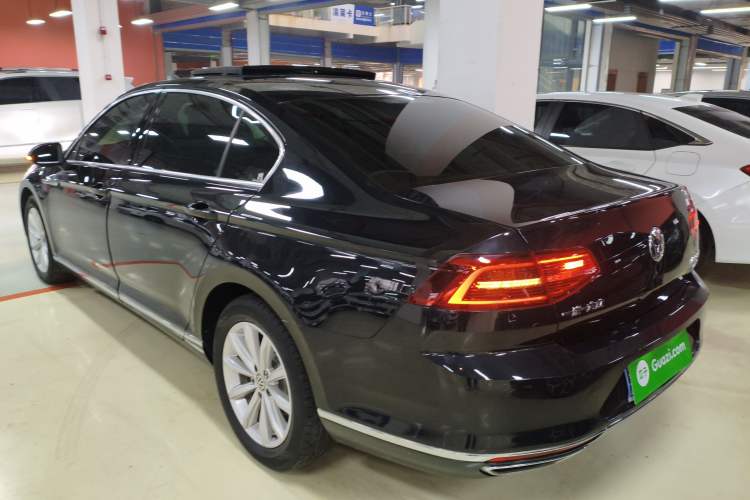 Used Volkswagen Magotan 2019 330TSI DSG Leading Model China VI Standard
