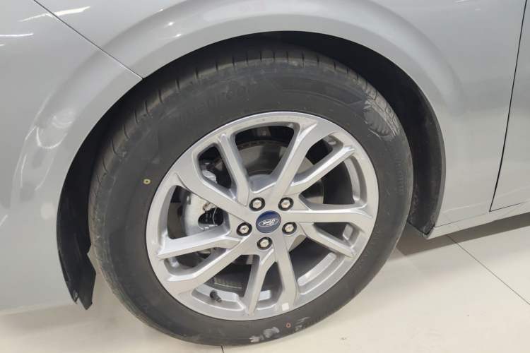 Used Ford Mondeo 2023 EcoBoost 180 Luxury Model
