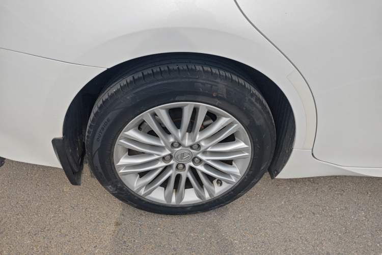 Used Lexus ES 2015 200 Elite Edition
