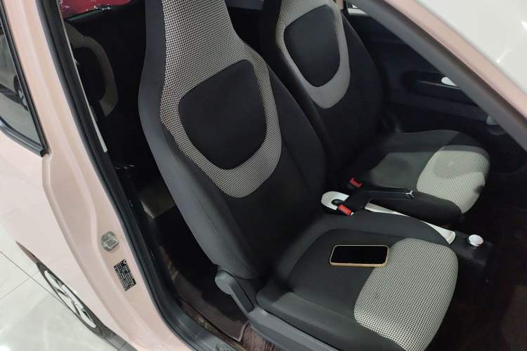 Used Wuling Hongguang MINIEV 2024 3rd Generation 215km Advanced Version
