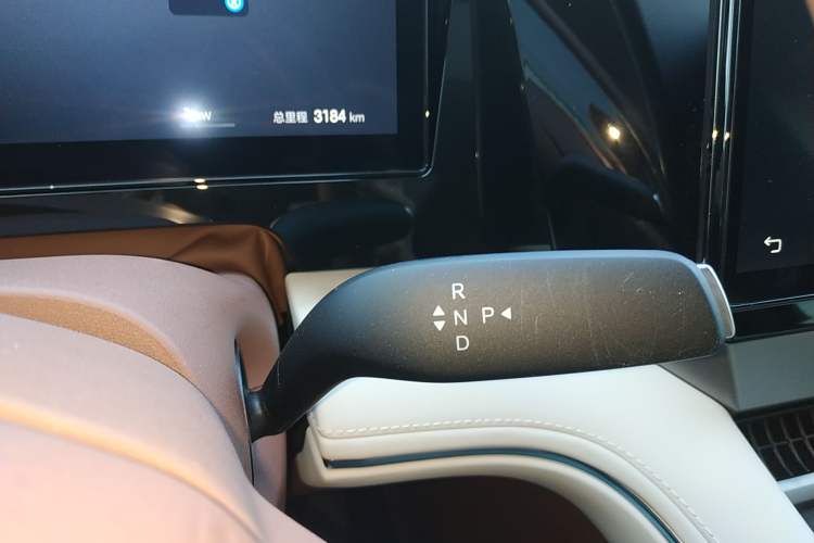 Used BYD Xia 2025 DM-i 1.5T 180km Beyond Edition
