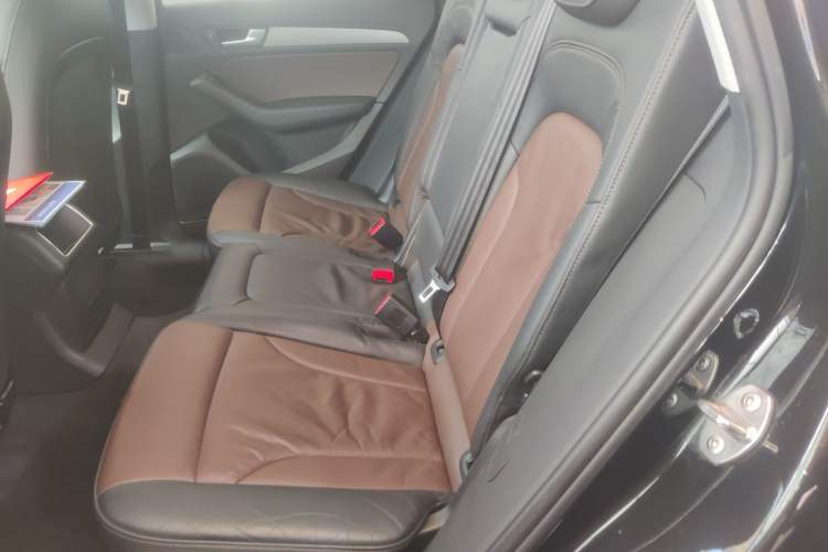 Used Audi Q5 2017 Plus 40 TFSI Ambition Model
