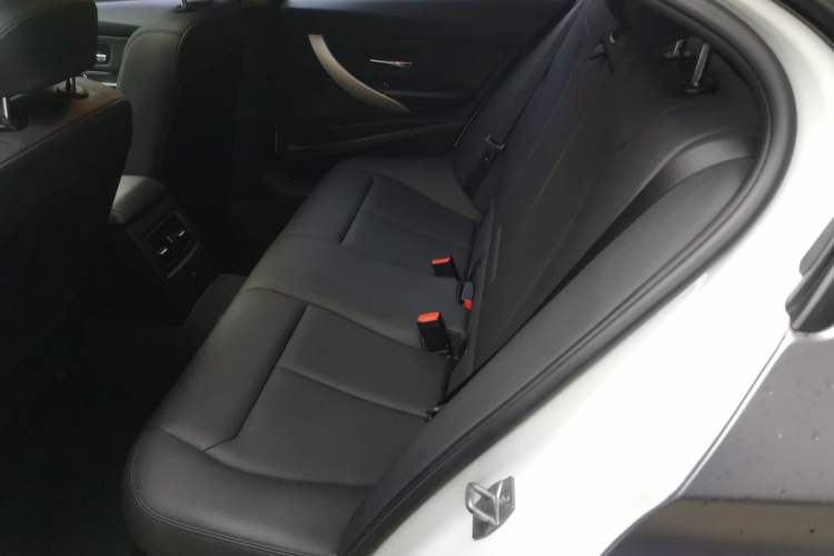 Used BMW 3 Series 2016 320i Fashion Model