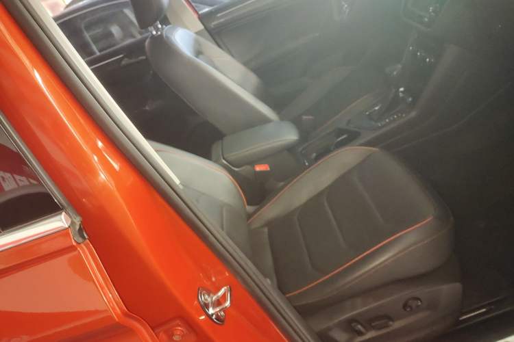 Used Volkswagen Tiguan L 2018 330TSI Automatic Two-Wheel Drive Flagship Edition
