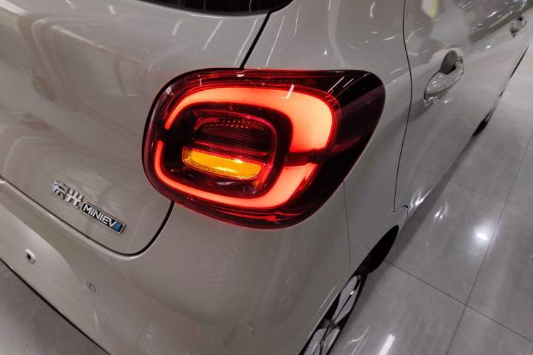 Used Wuling Hongguang MINIEV 2025 Four-Door Version Advanced Edition