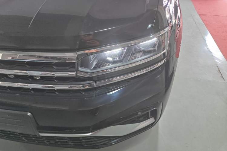 Used Volkswagen Teramont X 2019 330TSI Two-Wheel-Drive Prestige Luxury Edition