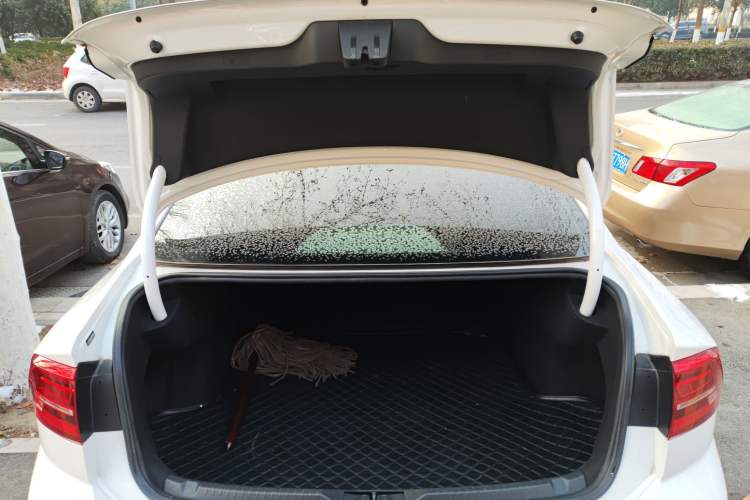 Used Volkswagen Lamando 2019 230TSI DSG Vision Edition China VI Standard
