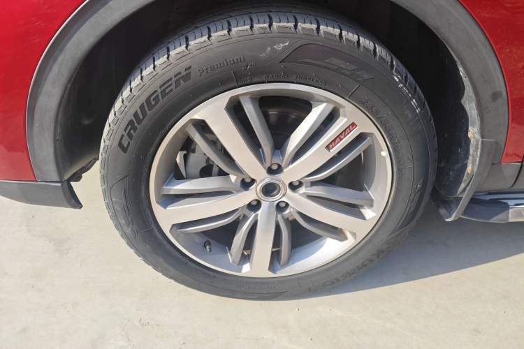 Used Haval H6 2017 Red Label 2.0T Automatic Two-Wheel Drive ZhiShang Model
