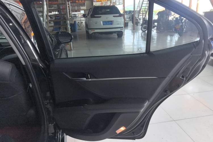 Used Toyota Camry 2021 2.0G Luxury Edition