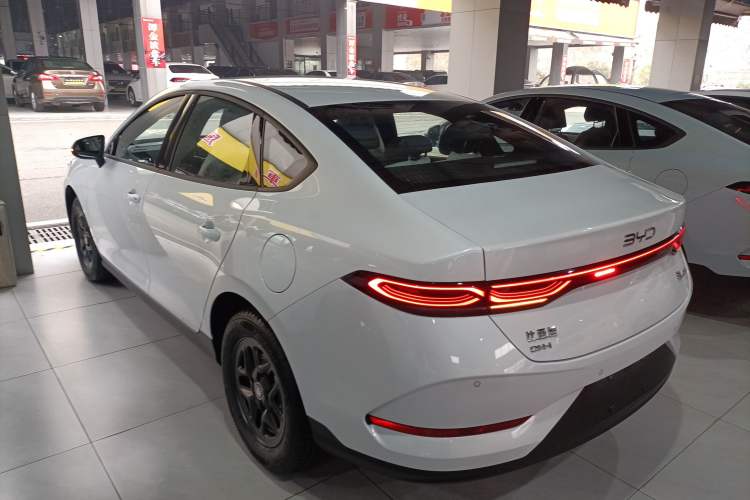Used BYD Qin PLUS 2025 DM-i Smart Drive 55KM Leading Model