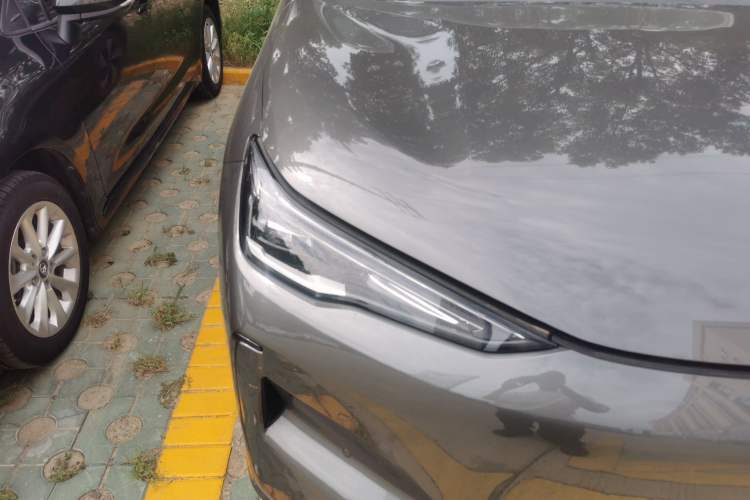 Used  E5 2024 530km Starship Edition
