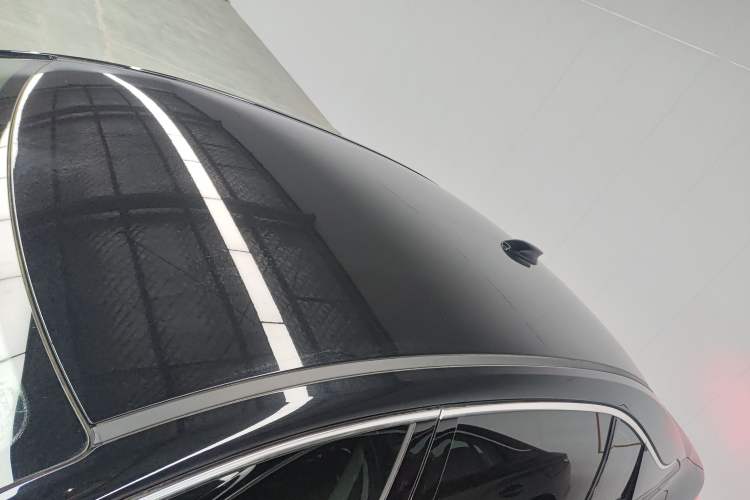 Used Hongqi E-QM5 2022 431 km Charge & Enjoy Edition
