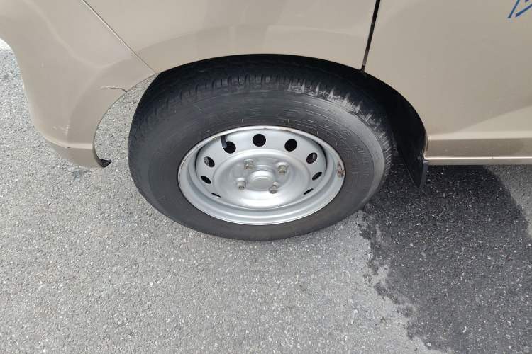 Used Wuling Rongguang S 2023 1.5L Base Version 5/7 Seats
